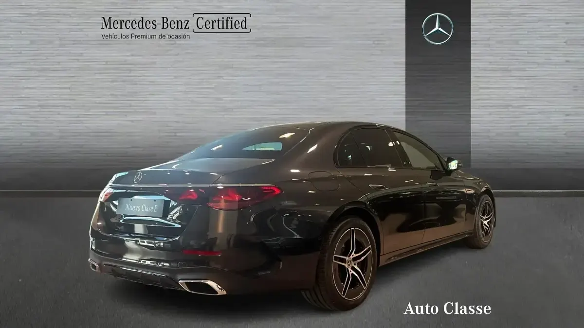 Nuevo Mercedes E220 197 CV (144 kW) 2026 Gris Berlina