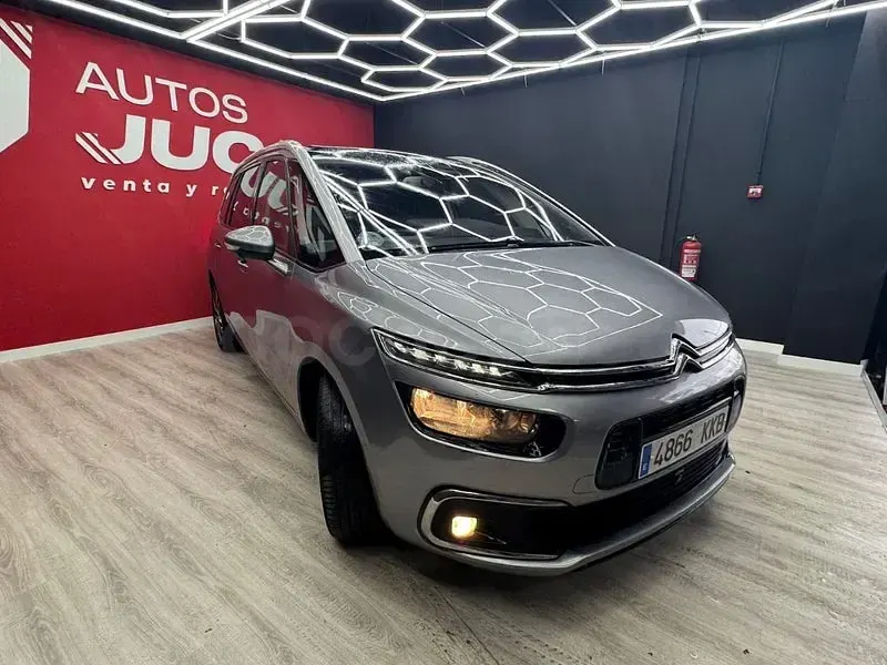 Usado Citroën Grand C4 Picasso Feel 150 CV (110 kW) 2018 Gris / plata Monovolumen