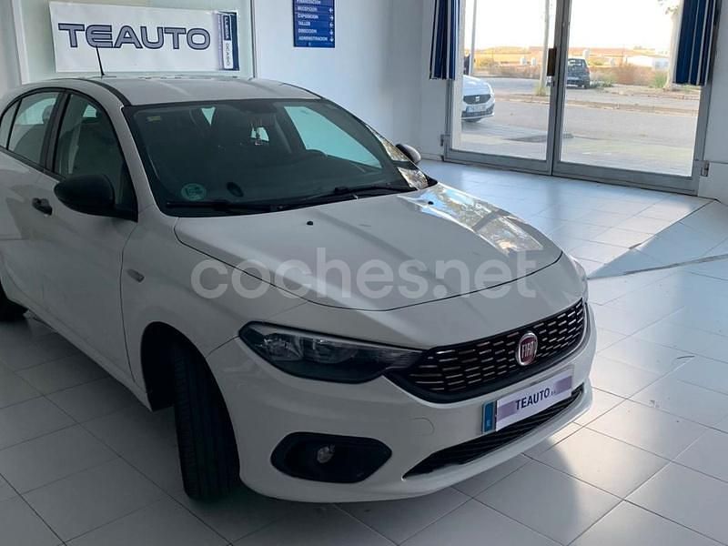 Usado Fiat Tipo Business 120 CV (88 kW) 2018 Blanco Berlina