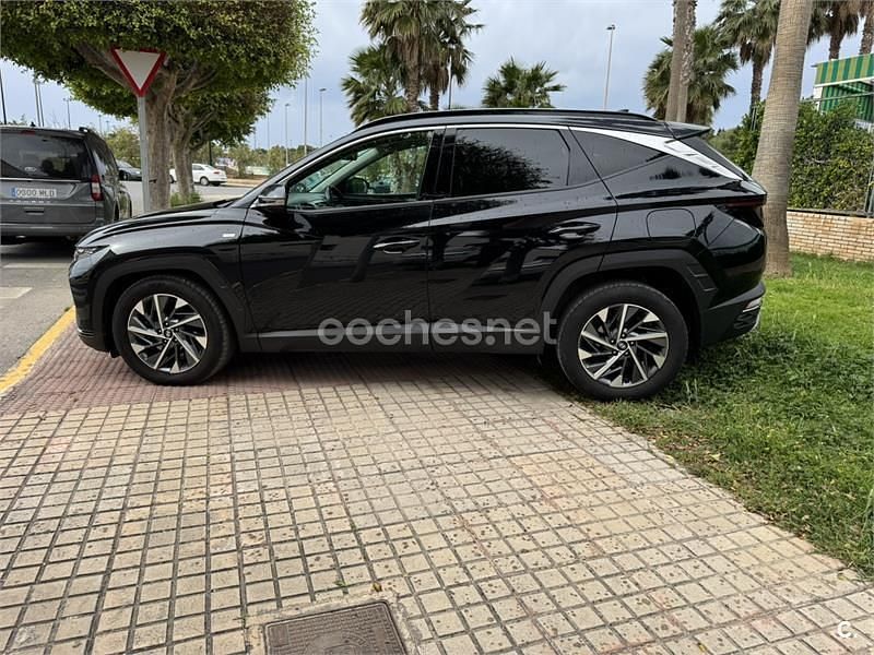 Usado Hyundai Tucson 136 CV (100 kW) 2022 Negro SUV