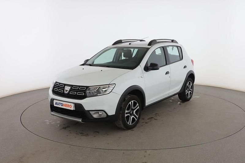 Blanco Usado 2018 Dacia Sandero Utilitario | 10.799 € (Precio justo) - Imagen 1/3