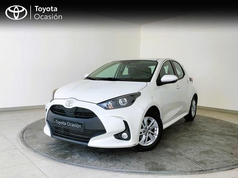 Blanco Usado 2021 Toyota Yaris Edition Berlina | 15.990 € (Precio justo) - Imagen 1/4