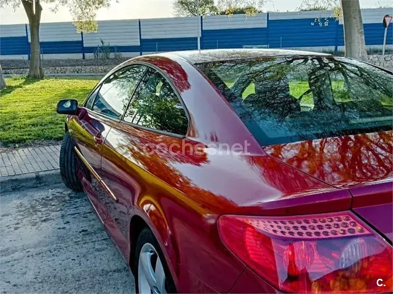 Usado Peugeot 407 Coupe 204 CV (150 kW) 2006 Rojo Coupe