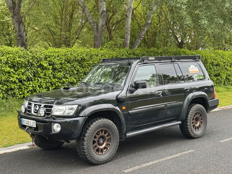 Negro Usado 2003 Nissan Patrol SUV | 22.990 € (Caro) - Imagen 1/4