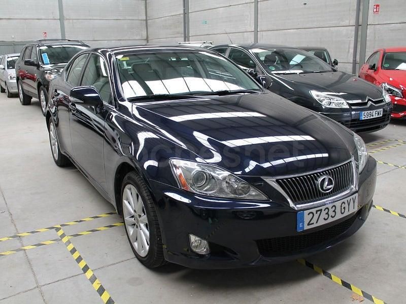 Usado Lexus IS220d 177 CV (130 kW) 2010 Azul Berlina