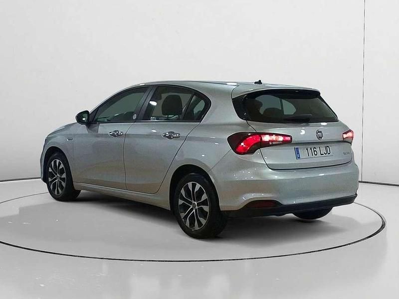 Usado Fiat Tipo Mirror 95 HP (69 kW) 2020 Cinzento Citadino
