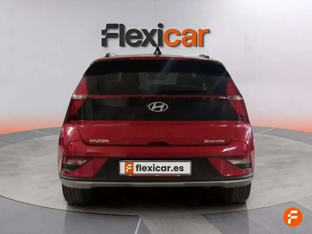 Usado Hyundai Bayon 80 CV (58 kW) 2025 Rojo SUV