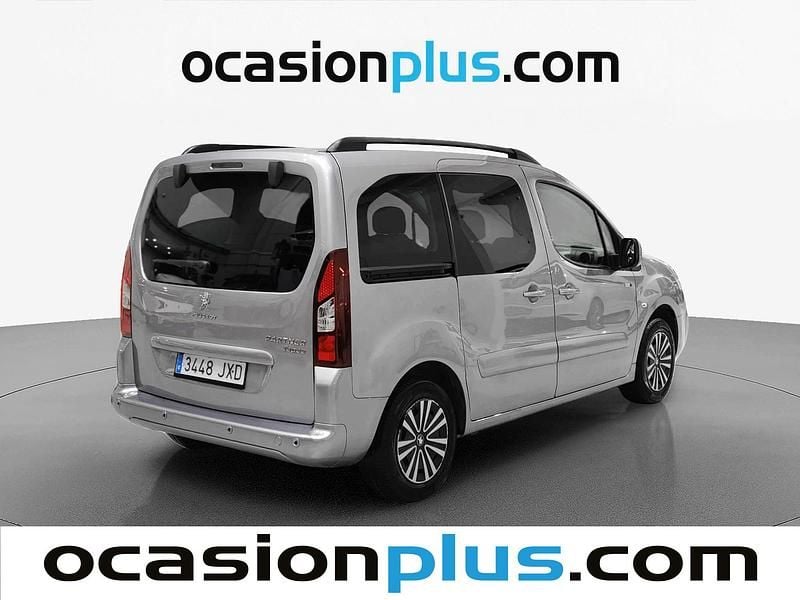 Usado Peugeot Partner Tepee Style 100 CV (73 kW) 2017 Gris Monovolumen