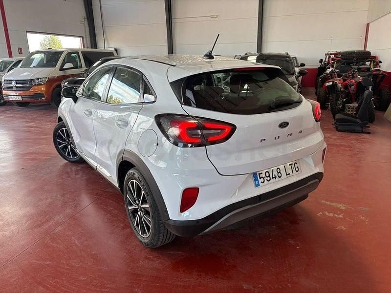 Usado Ford Puma Titanium 120 CV (88 kW) 2021 Blanco SUV