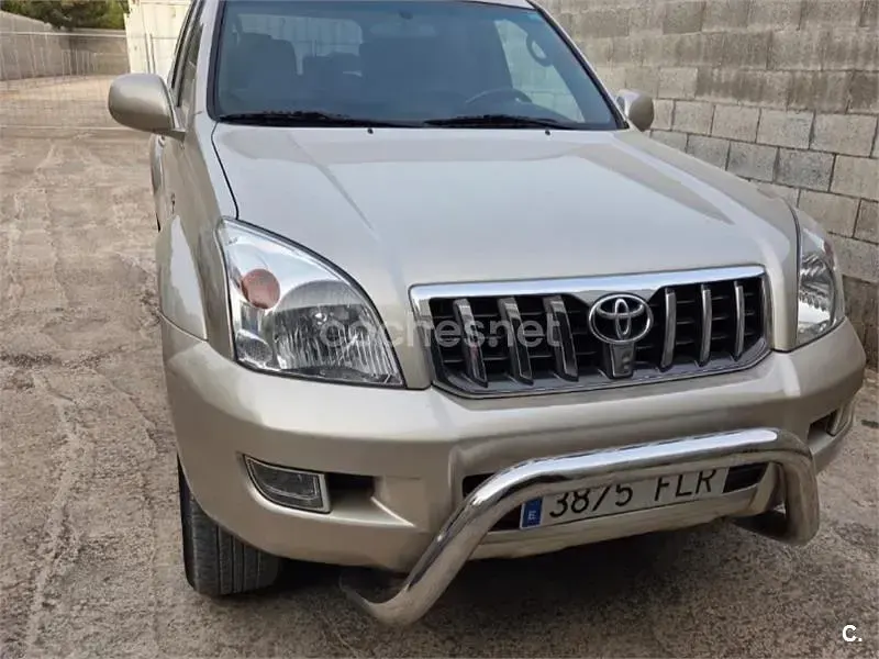 Usado Toyota Land Cruiser 166 CV (122 kW) 2007 Beige SUV