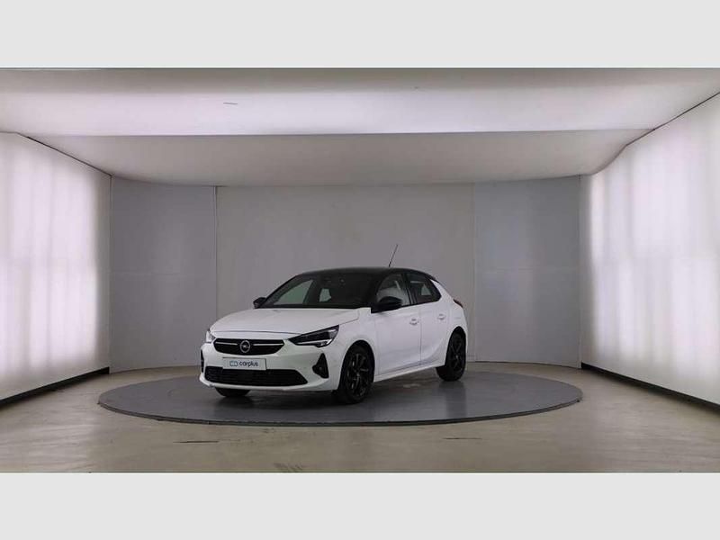 Blanco Usado 2022 Opel Corsa GS Line Utilitario | 12.490 € (Caro) - Imagen 1/4