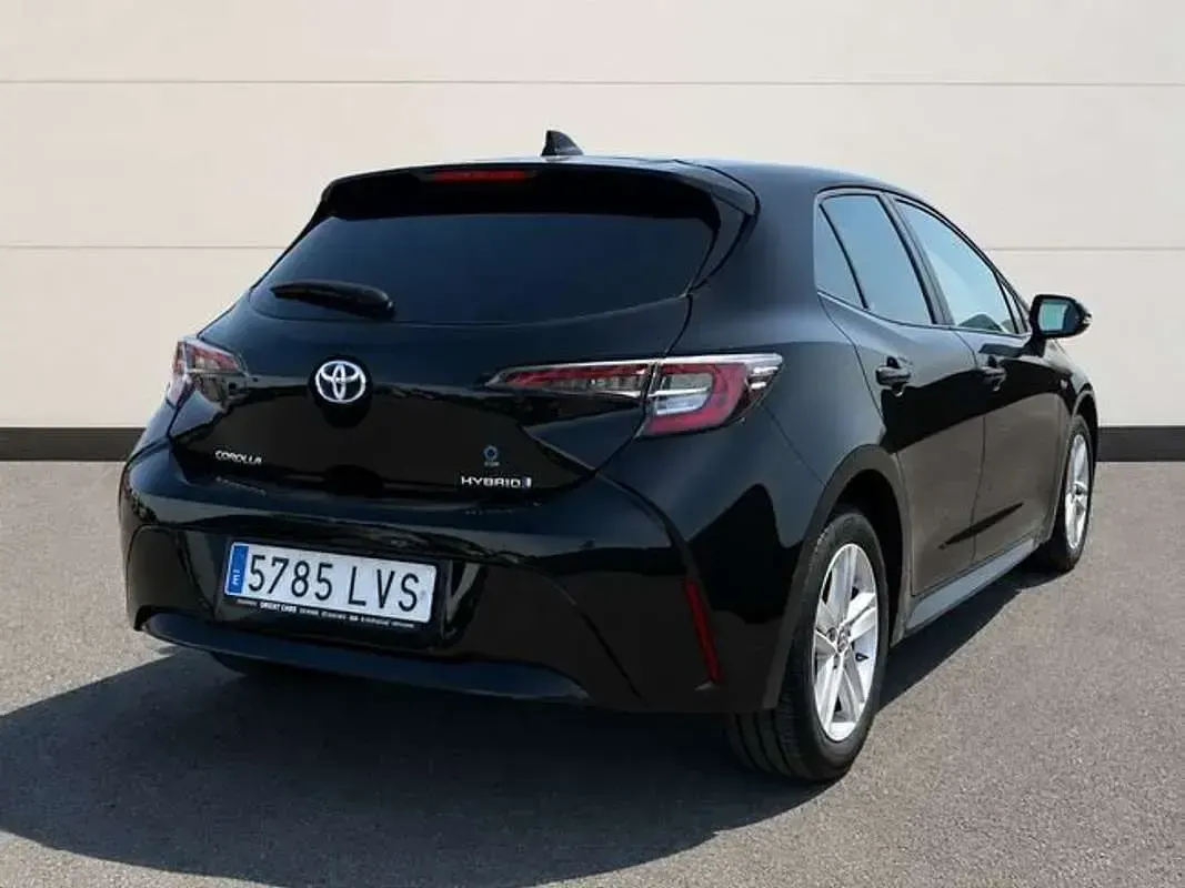 Usado Toyota Corolla Business Edition 122 CV (89 kW) 2021 Negro Berlina
