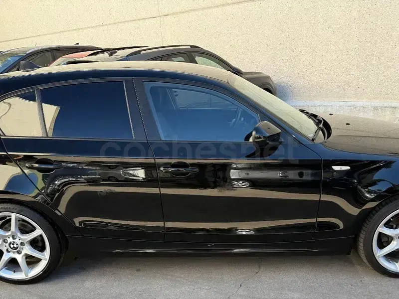 Usado BMW 116 M Sport 122 CV (89 kW) 2010 Negro Utilitario