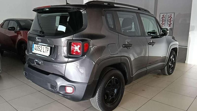 Usado Jeep Renegade Sport 120 CV (88 kW) 2021 Gris SUV