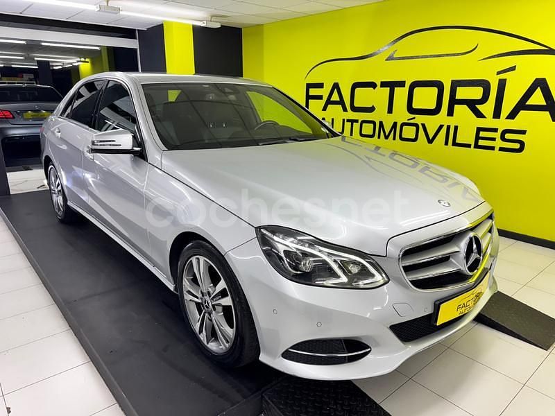 Gris / plata Usado 2017 Mercedes E220 Berlina | 22.990 € (Precio justo) - Imagen 1/4