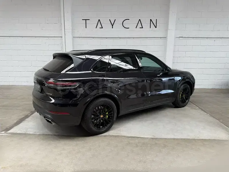 Usado Porsche Cayenne E-Hybrid 462 CV (339 kW) 2018 Negro SUV