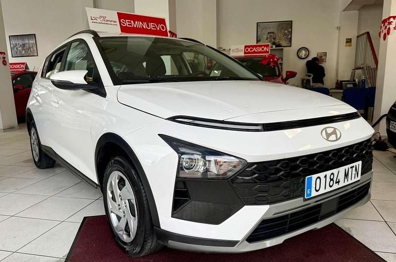 Blanco Usado 2024 Hyundai Bayon SUV | 13.900 € (Precio justo) - Imagen 1/4