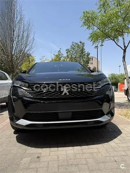 Usado Peugeot 3008 Allure 130 CV (95 kW) 2023 Negro SUV