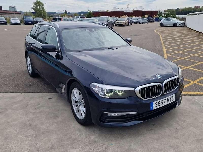 Negro Usado 2018 BMW 520 Familiar | 21.700 € (Un poco caro) - Imagen 1/4