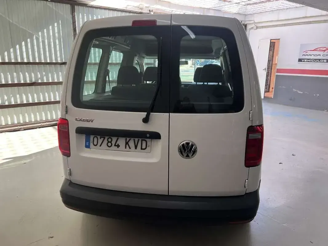 Usado VW Caddy Business 75 CV (55 kW) 2019 Blanco Monovolumen