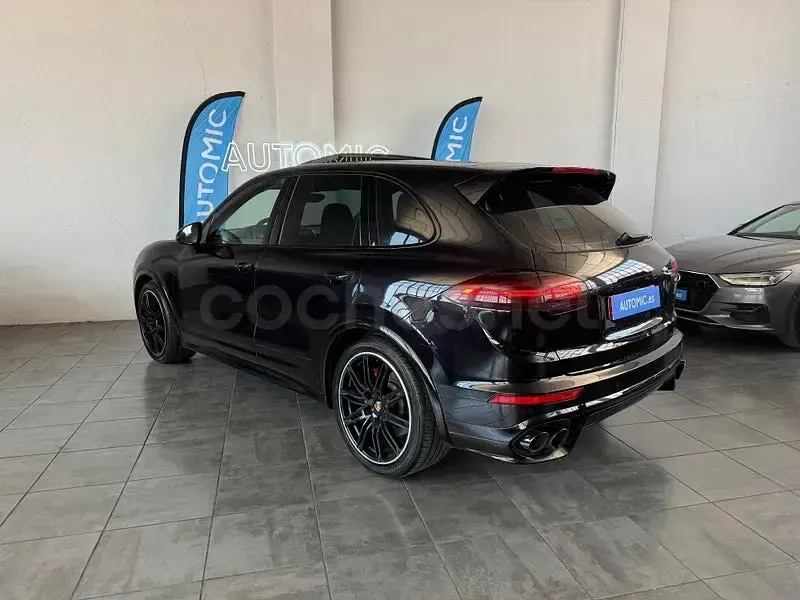 Usado Porsche Cayenne GTS 440 CV (323 kW) 2015 Negro SUV