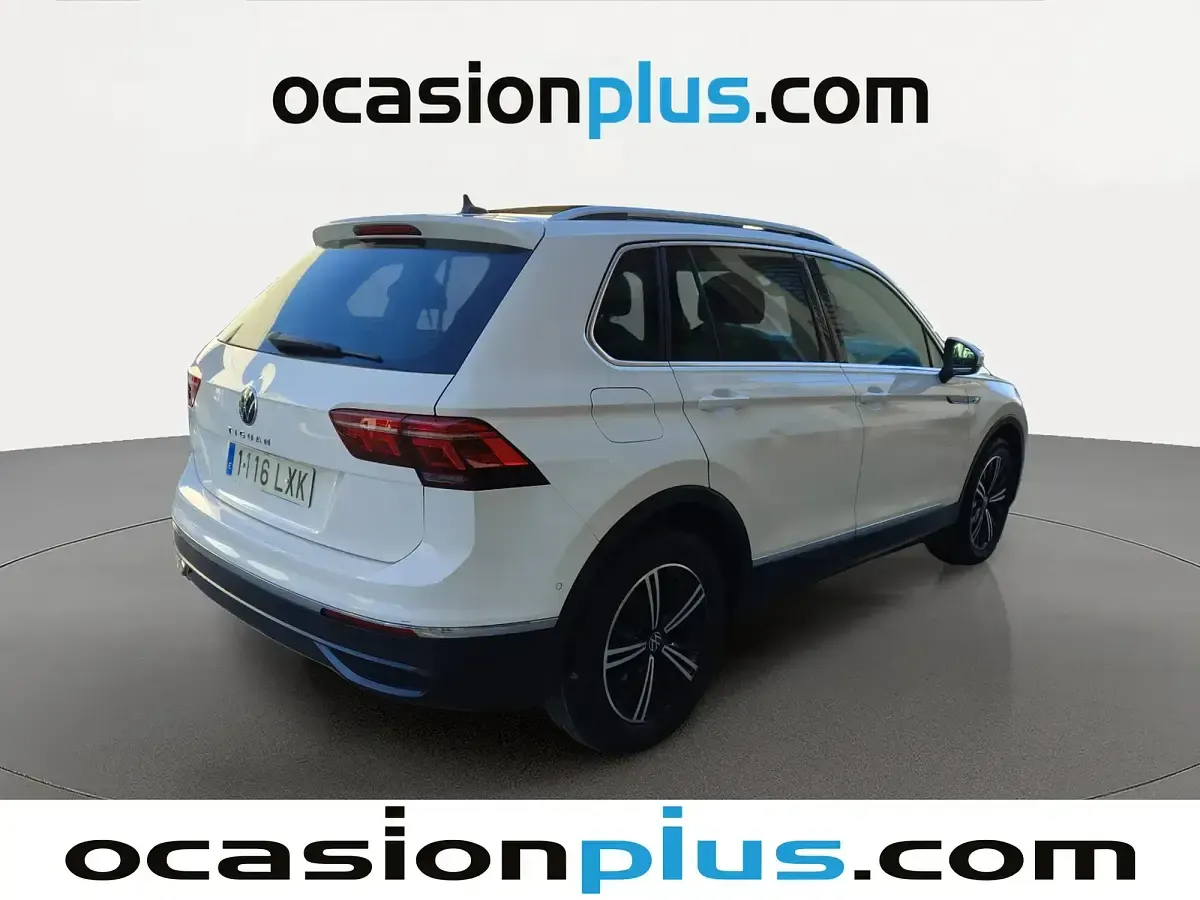 Usado VW Tiguan Life 150 CV (110 kW) 2022 Blanco SUV