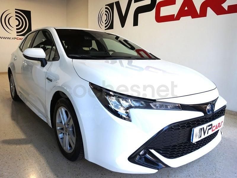Usado Toyota Corolla Active 122 CV (89 kW) 2021 Blanco Berlina