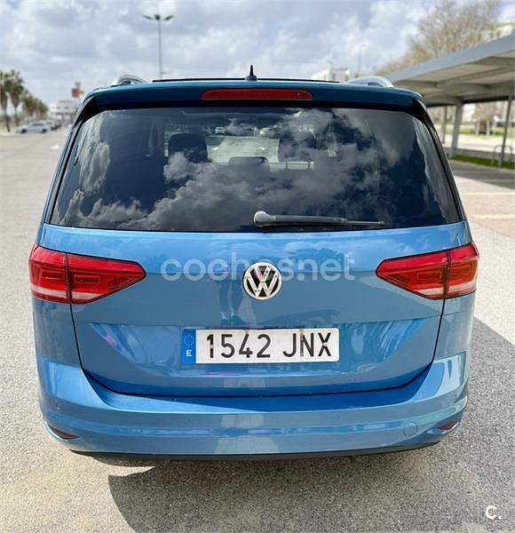 Usado VW Touran Advance 115 CV (84 kW) 2016 Azul Monovolumen
