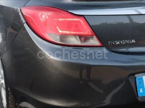 Usado Opel Insignia Edition 130 CV (95 kW) 2009 Gris / plata Berlina