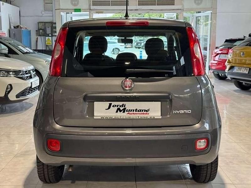 Usado Fiat Panda 71 CV (52 kW) 2022 Varios colores Utilitario