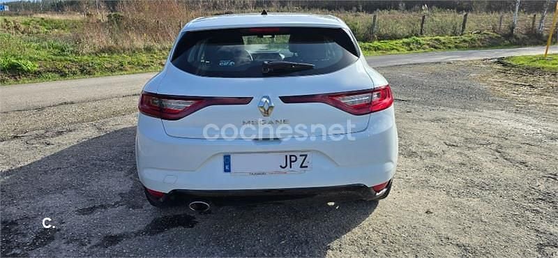 Usado Renault Mégane IV Zen 110 CV (80 kW) 2016 Blanco Berlina