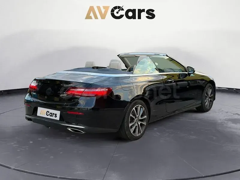 Usado Mercedes E300 245 CV (180 kW) 2018 Negro Descapotable