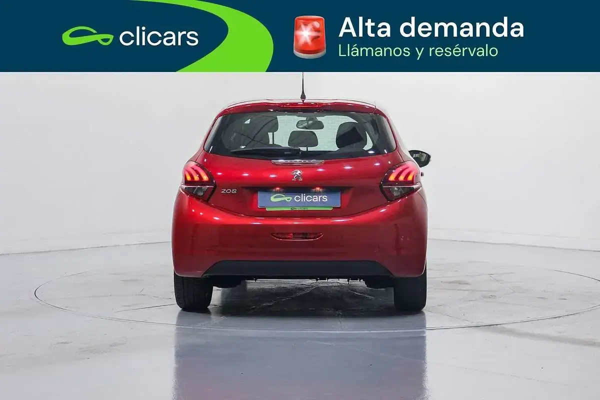 Usado Peugeot 208 Signature Sky 83 CV (61 kW) 2019 Rojo Utilitario