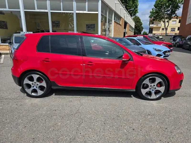Usado VW Golf VI GTI 200 CV (147 kW) 2008 Rojo Utilitario