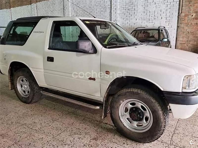 Blanco Usado 1998 Opel Frontera Sport SUV | 3700 € - Imagen 1/4
