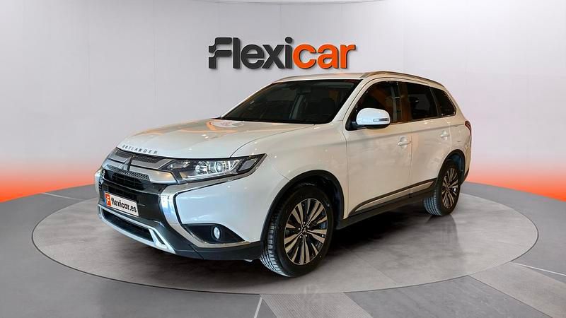 Usado Mitsubishi Outlander Motion 150 CV (110 kW) 2019 Blanco SUV