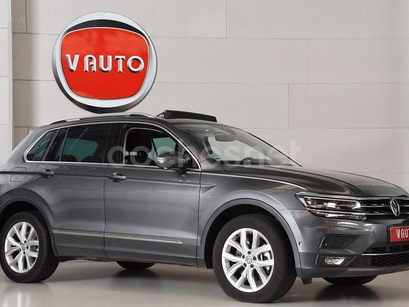 Usado VW Tiguan Sportline 190 CV (139 kW) 2018 Gris / plata SUV