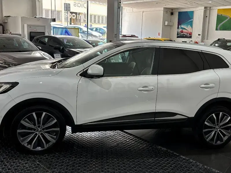 Usado Renault Kadjar Zen 130 CV (95 kW) 2016 Blanco SUV