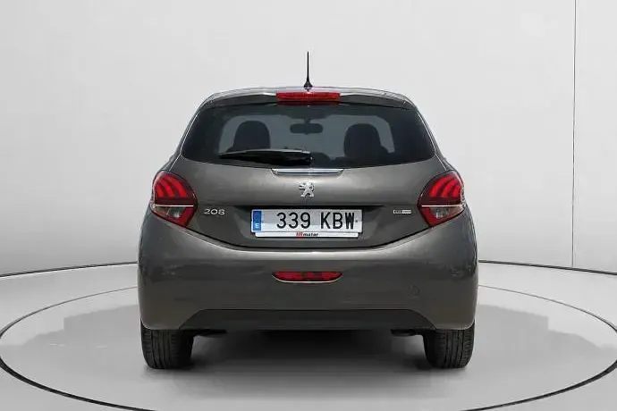 Usado Peugeot 208 Style 82 CV (60 kW) 2017 Utilitario