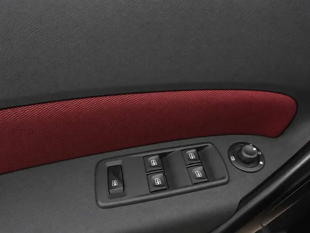 Usado Renault Kangoo Zen 116 CV (85 kW) 2019 Negro Monovolumen