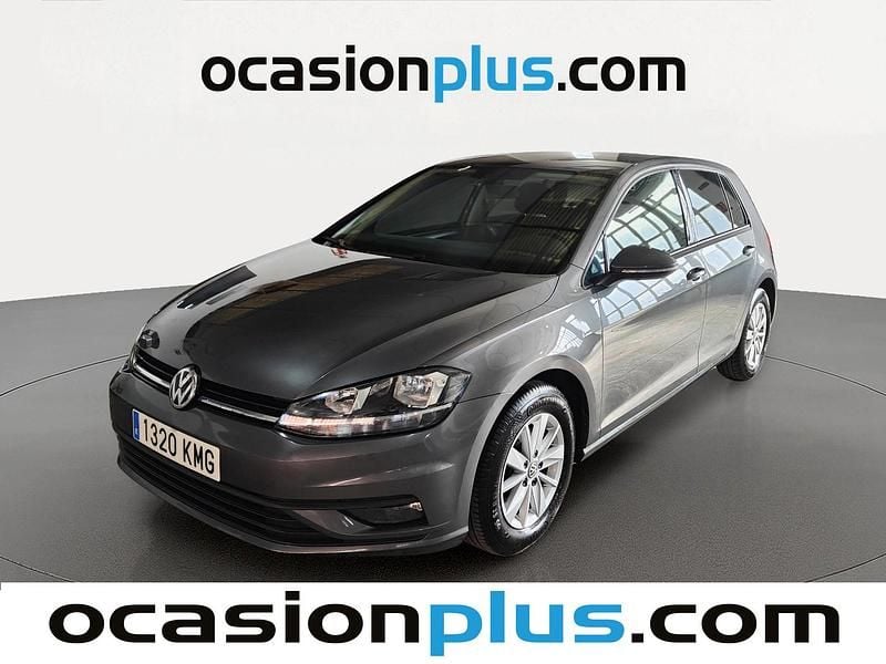Usado VW Golf VII Advance 116 CV (85 kW) 2018 Gris plata Utilitario