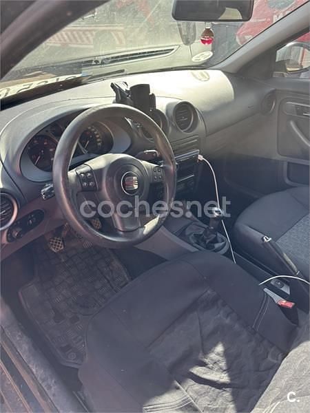 Usado Seat Cordoba Reference 80 CV (58 kW) 2008 Negro Berlina