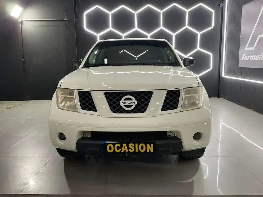 Usado Nissan Pathfinder 171 CV (125 kW) 2008 Blanco SUV