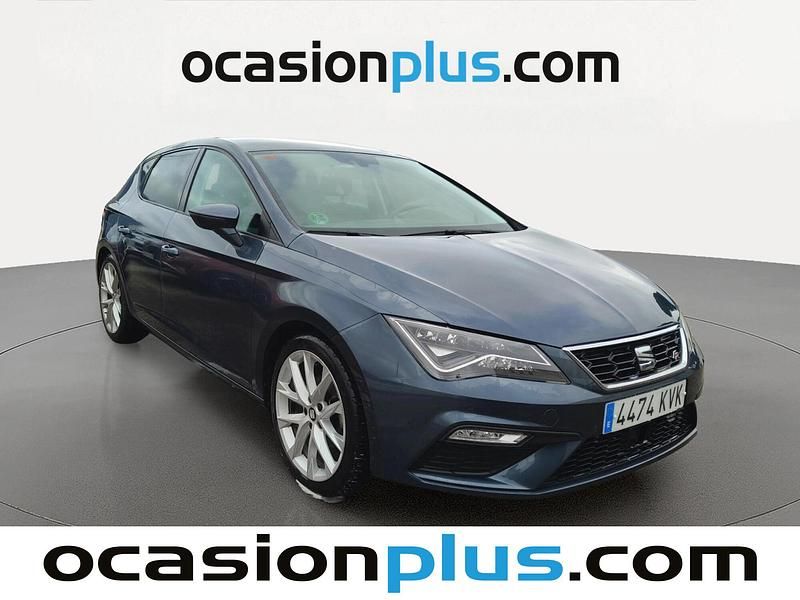 Usado Seat Leon FR 130 CV (95 kW) 2019 Gris