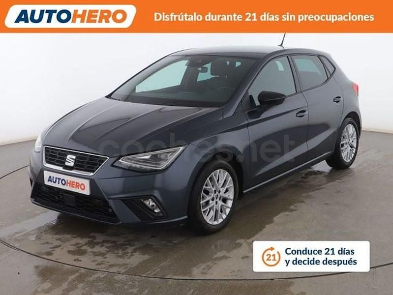 Usado Seat Ibiza FR 110 CV (80 kW) 2023 Gris Berlina