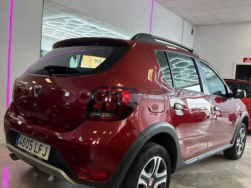 Gebraucht Dacia Sandero Comfort 90 PS (66 kW) 2020 Rot Limousine