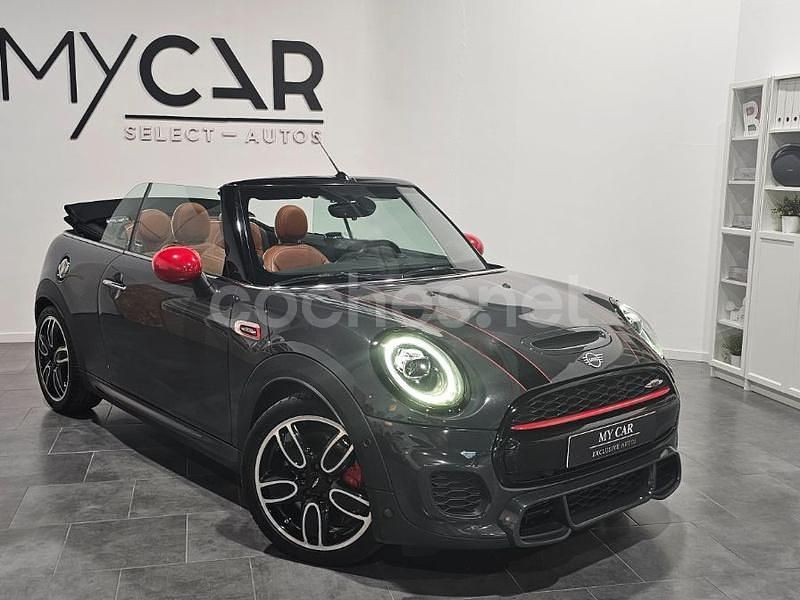 Usado Mini John Cooper Works Cabriolet 231 CV (169 kW) 2019 Gris / plata Descapotable