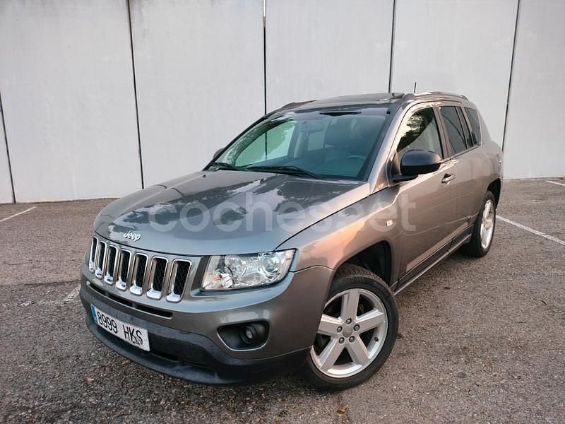 Beige Usado 2012 Jeep Compass Limited SUV | 8990 € (Precio justo) - Imagen 1/4