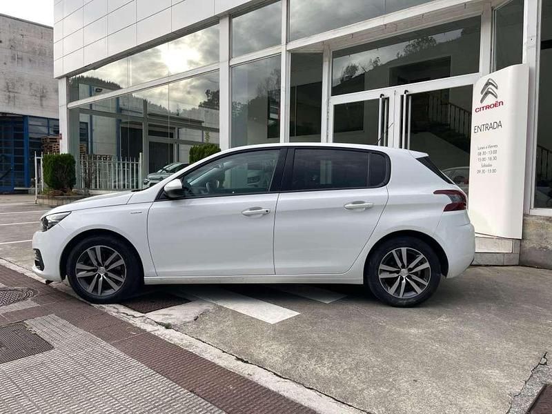 Usado Peugeot 308 Style 131 CV (96 kW) 2021 Blanco Utilitario