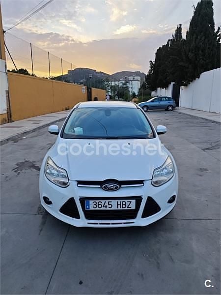 Blanco Usado 2011 Ford Focus Trend Berlina | 5600 € (Precio justo) - Imagen 1/4